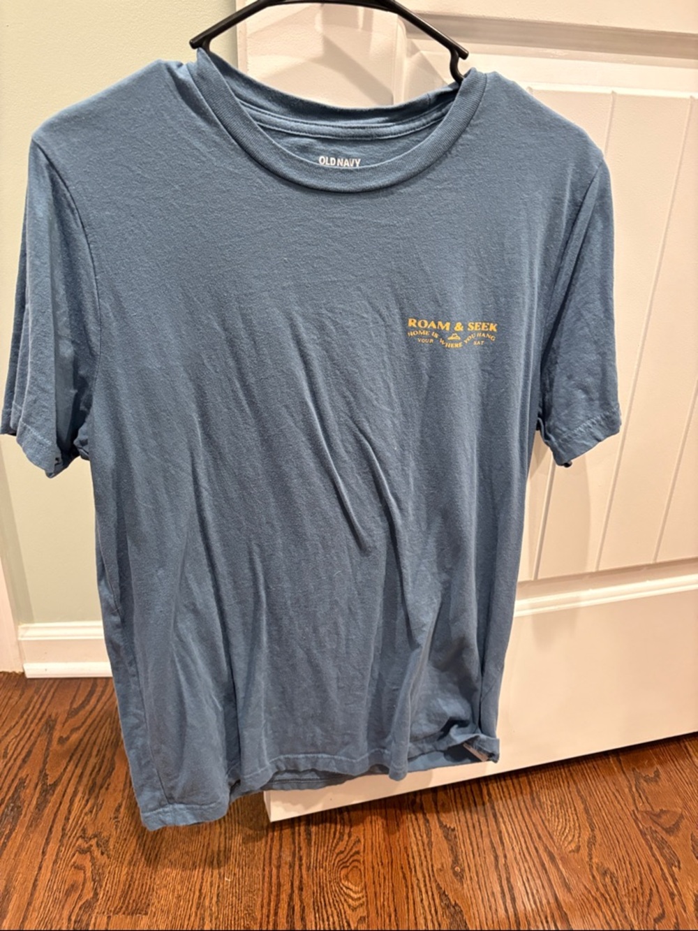 Old Navy Blue Short-Sleeve Roam & Seek Graphic Tee